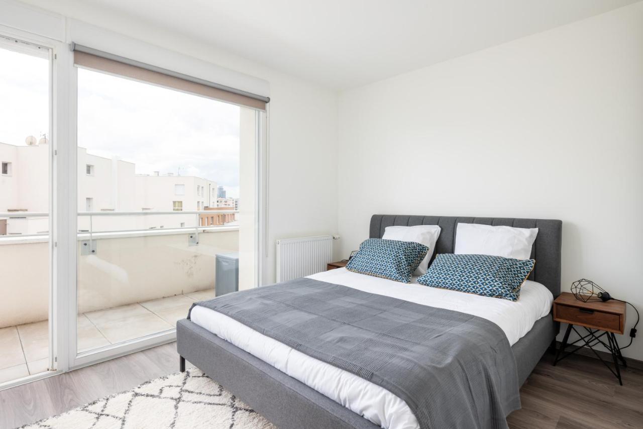 Appartement De Standing Avec Grande Terrasse Villeurbanne Exterior photo